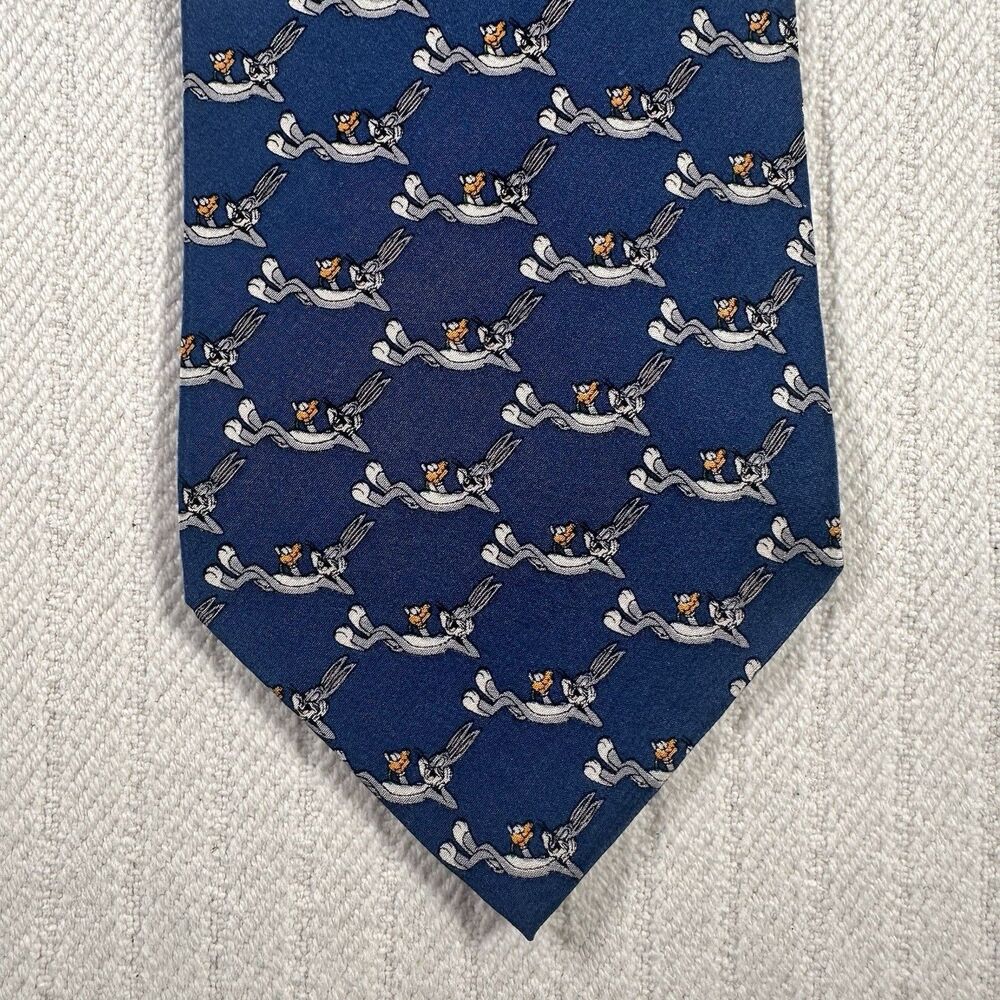 Looney Tunes Bugs Bunny Blue Novelty Neck Tie Men’s Cartoon Character Tie - Picture 2 of 9